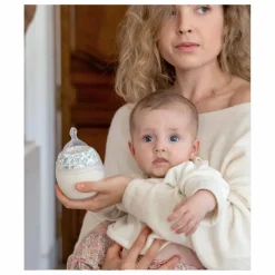 Biberon en silicone médical et tétine physiologique Mimosa Field - Elhée x Liberty | Bleu ciel