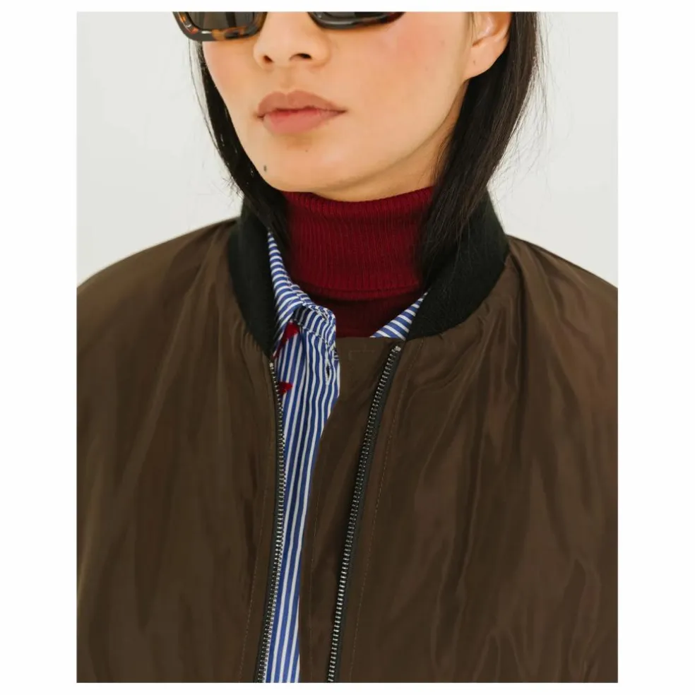 Bomber Dean | Café