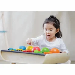 Bureau pour enfant - Plateau noir en planwood