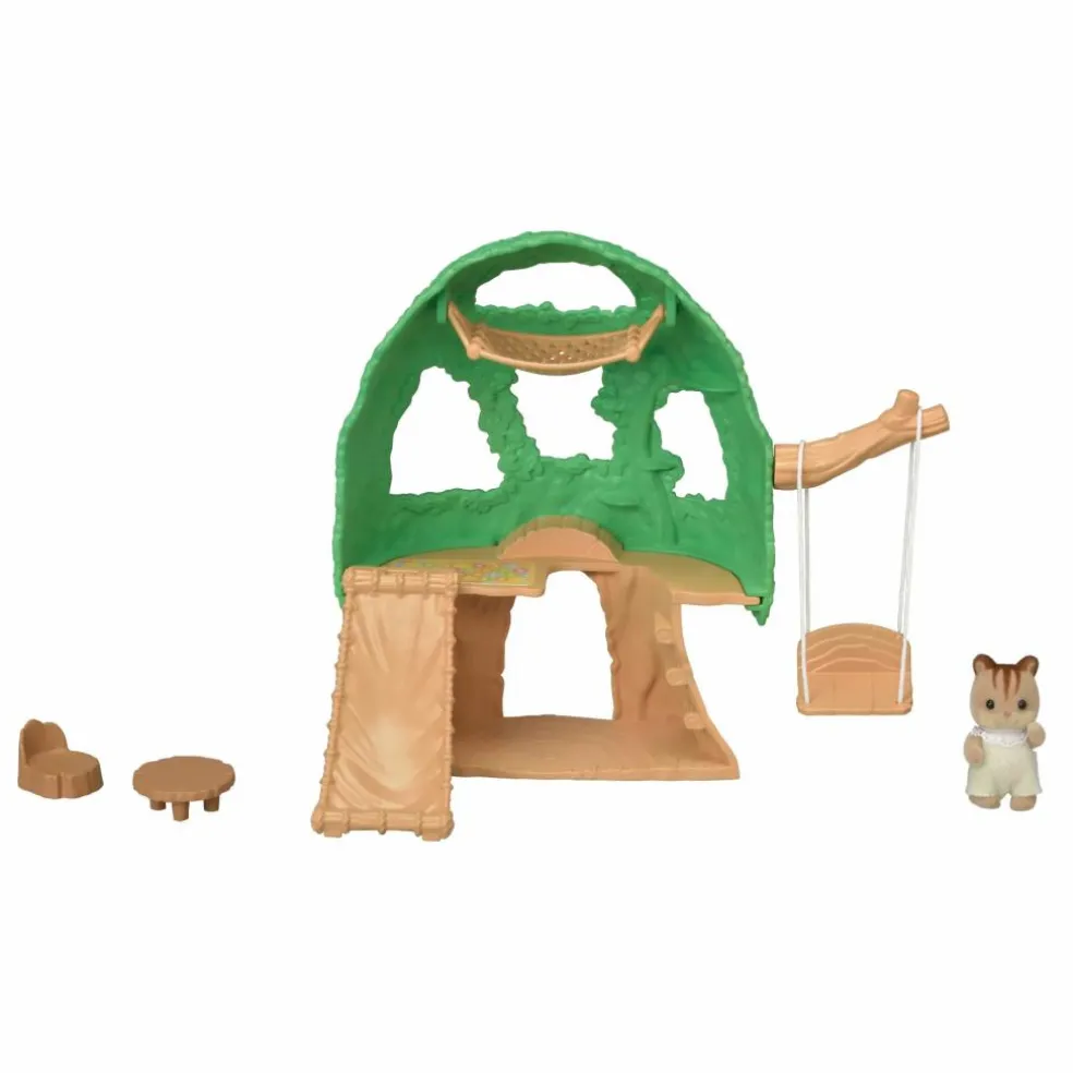 Cabane des bébés et bébé écureuil