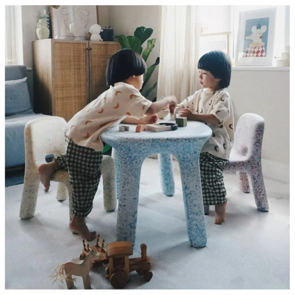 Chaise Charlie | Strawberry