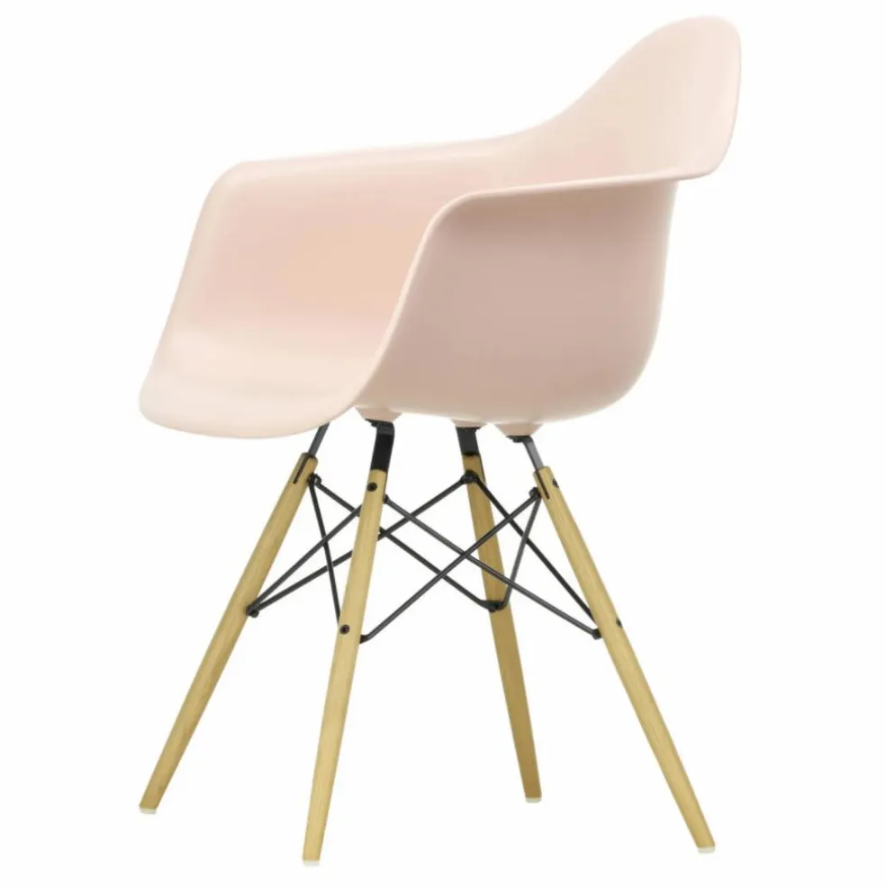 Chaise DAW - piétement érable - Charles & Ray Eames | Rose tendre
