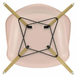 Chaise DAW - piétement érable - Charles & Ray Eames | Rose tendre