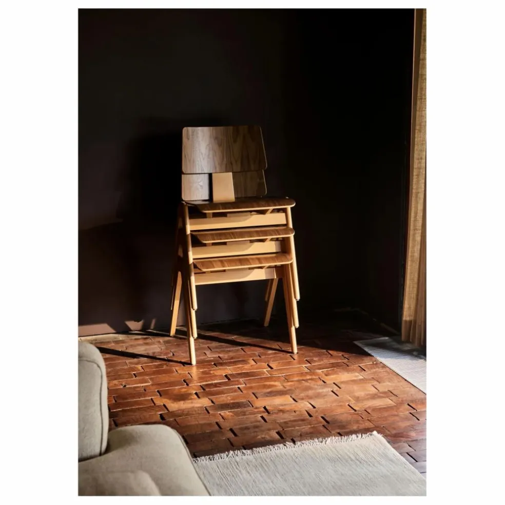 Chaise Daystack RD1, Robin Day | Noyer