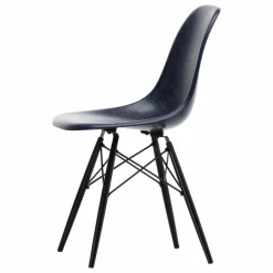 Chaise DSW Fiberglass - piètement en érable - Charles & Ray Eames | Eames Navy Blue