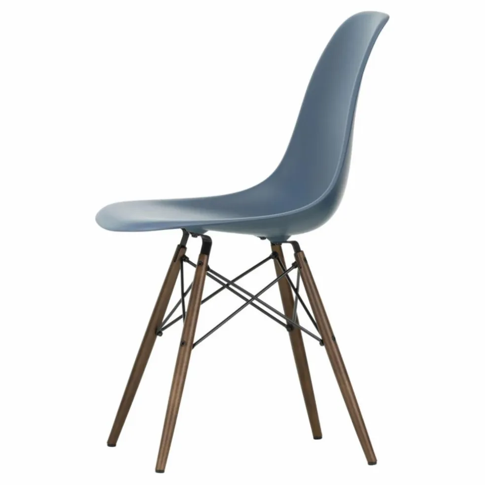 Chaise DSW plastic - piètement érable - Charles & Ray Eames | Bleu de mer