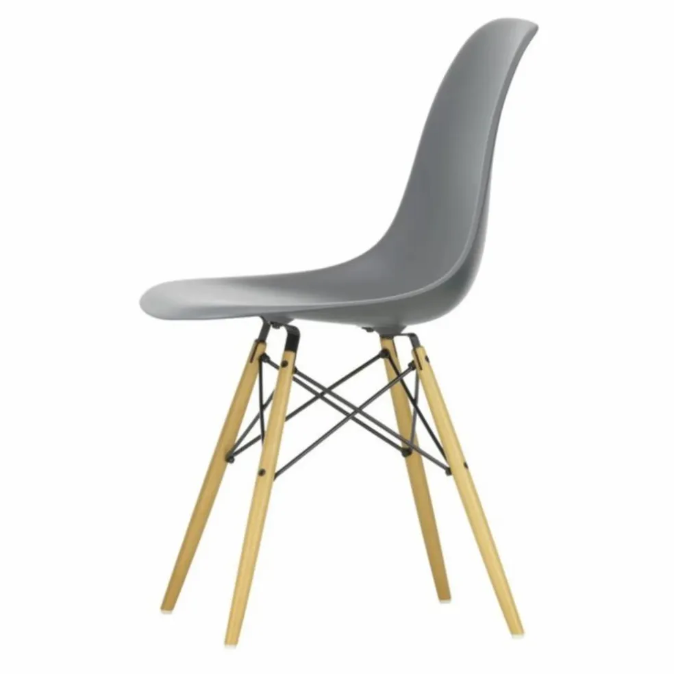 Chaise DSW plastic - piètement érable - Charles & Ray Eames | Granite