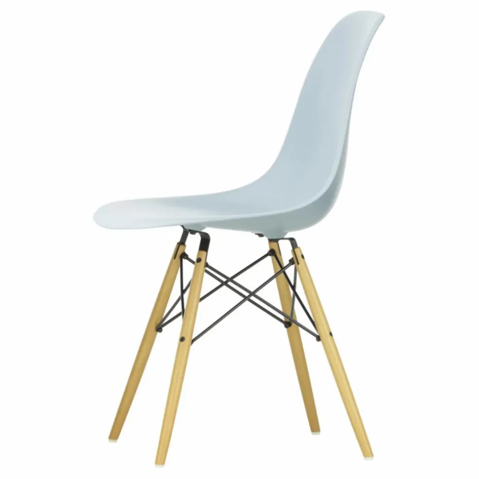 Chaise DSW plastic - piètement érable - Charles & Ray Eames | Gris bleuté