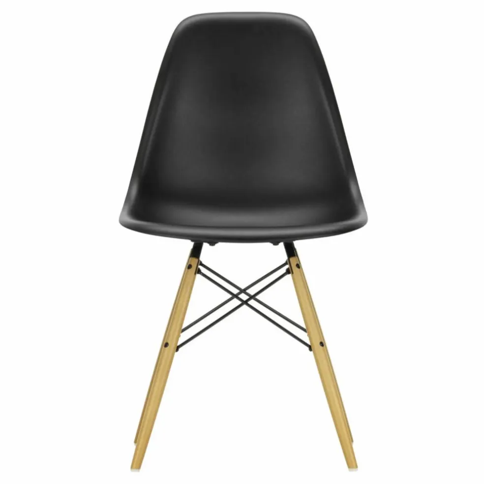 Chaise DSW plastic - piètement érable - Charles & Ray Eames | Noir