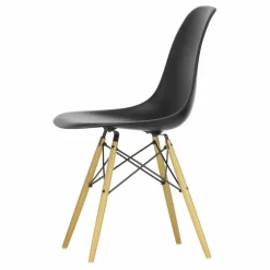 Chaise DSW plastic - piètement érable - Charles & Ray Eames | Noir