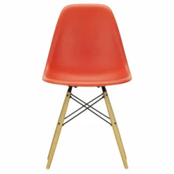 Chaise DSW plastic - piètement érable - Charles & Ray Eames | Rouge coquelicot