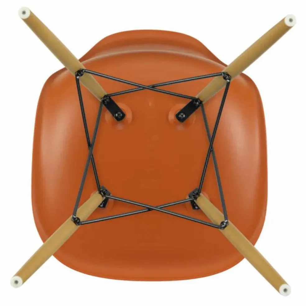 Chaise DSW plastic - piètement érable - Charles & Ray Eames | Orange Rouille