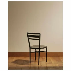 Chaise en frêne laqué Astra | Noir