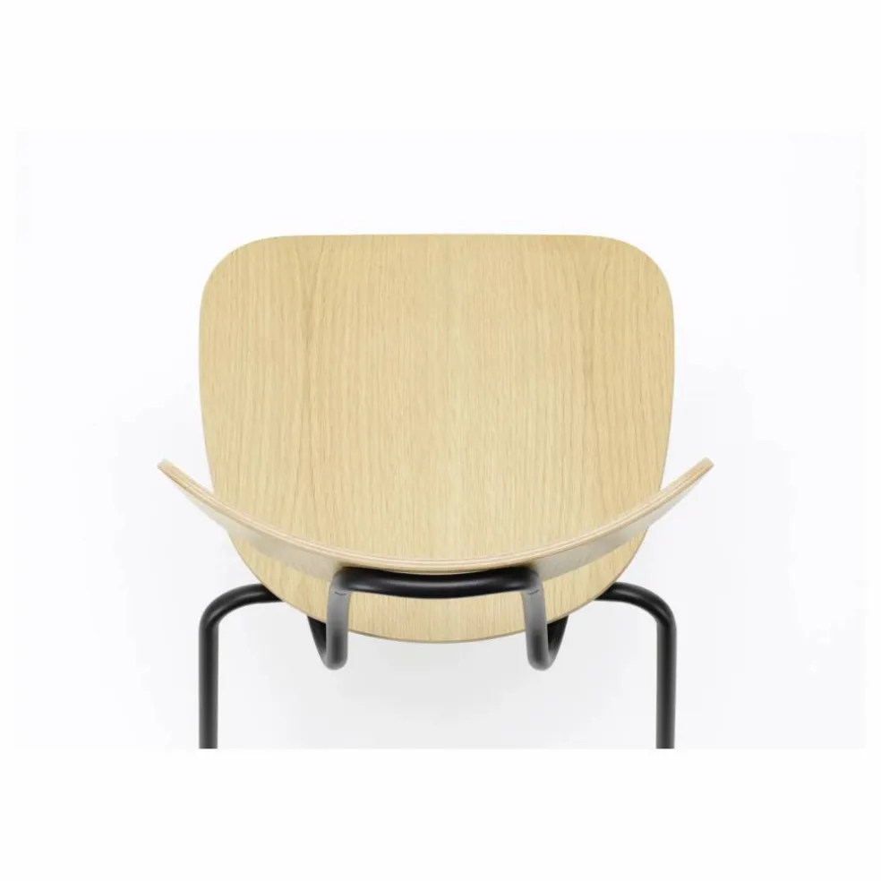Chaise Moca - piètement noir - Jasper Morrison | Chêne