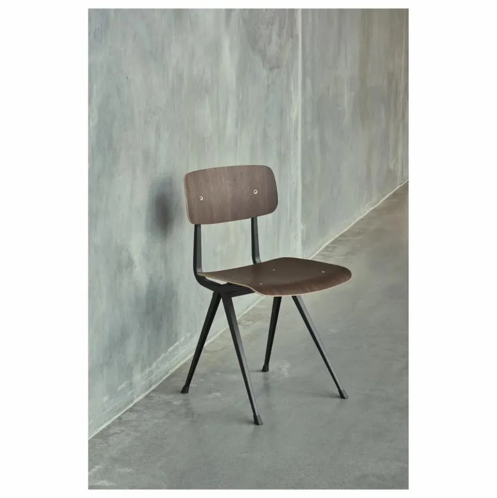 Chaise Result en chêne fumé - Réedition Friso Kramer & Wim Rietveld | Noir