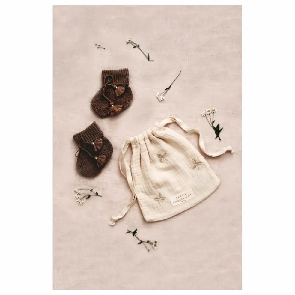 Chaussons en tricot et pochon brodé | Chocolat