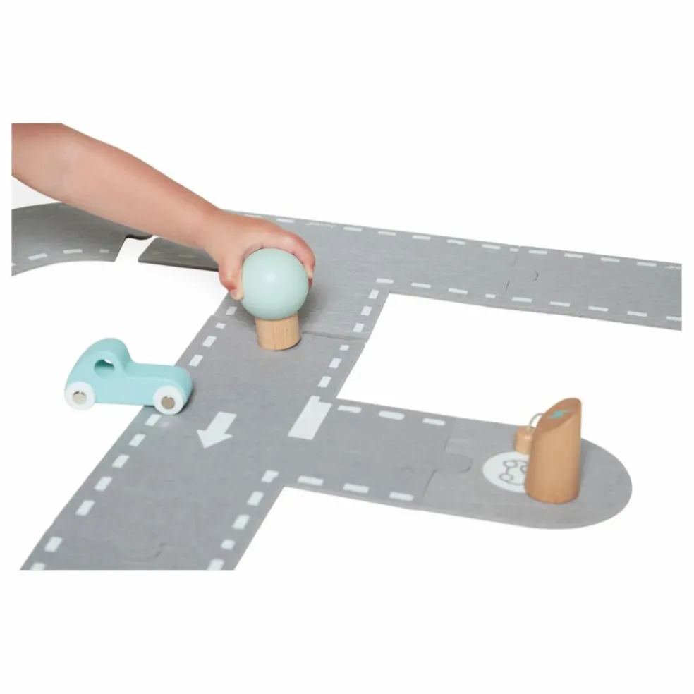 Circuit de voitures en feutrine