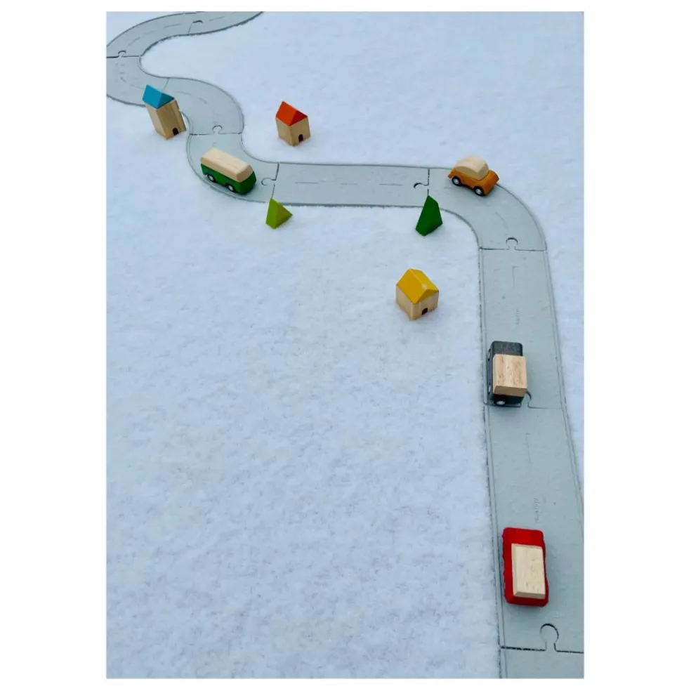 Circuit en caoutchouc naturel et ses accessoires
