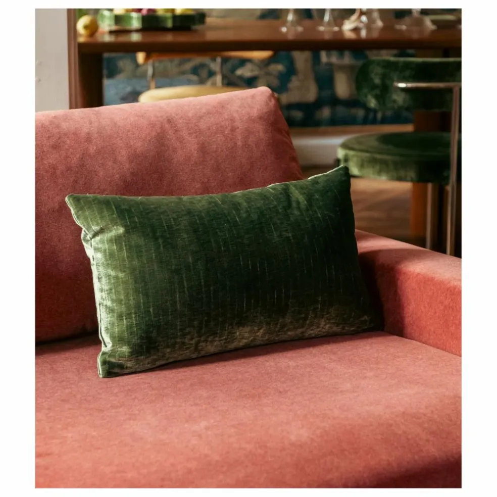 Coussin rectangulaire Carino velours côtelé brillant | Vert olive