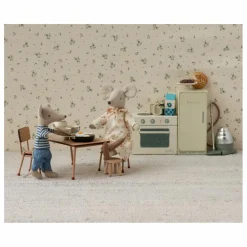 Ensemble table et chaises