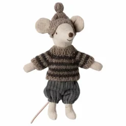 Grand Frère souris et ses skis | Gris