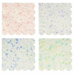 Grandes serviettes en papier tachetées