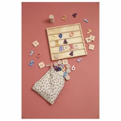 Jeu de chiffres en bois