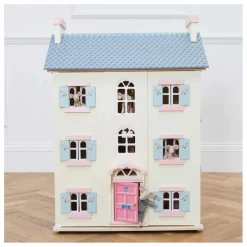 La Maison Cherry Tree Hall
