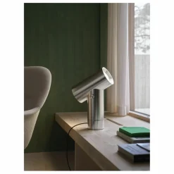 Lampe à poser Beam, Tom Chung | Aluminium