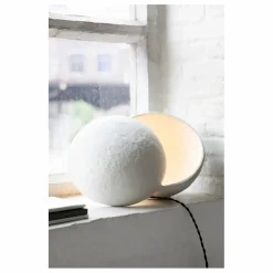 Lampe à poser Earth ronde en papier maché | Blanc