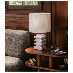 Lampe à poser Marta céramique craquemé et coton plissé | Crème