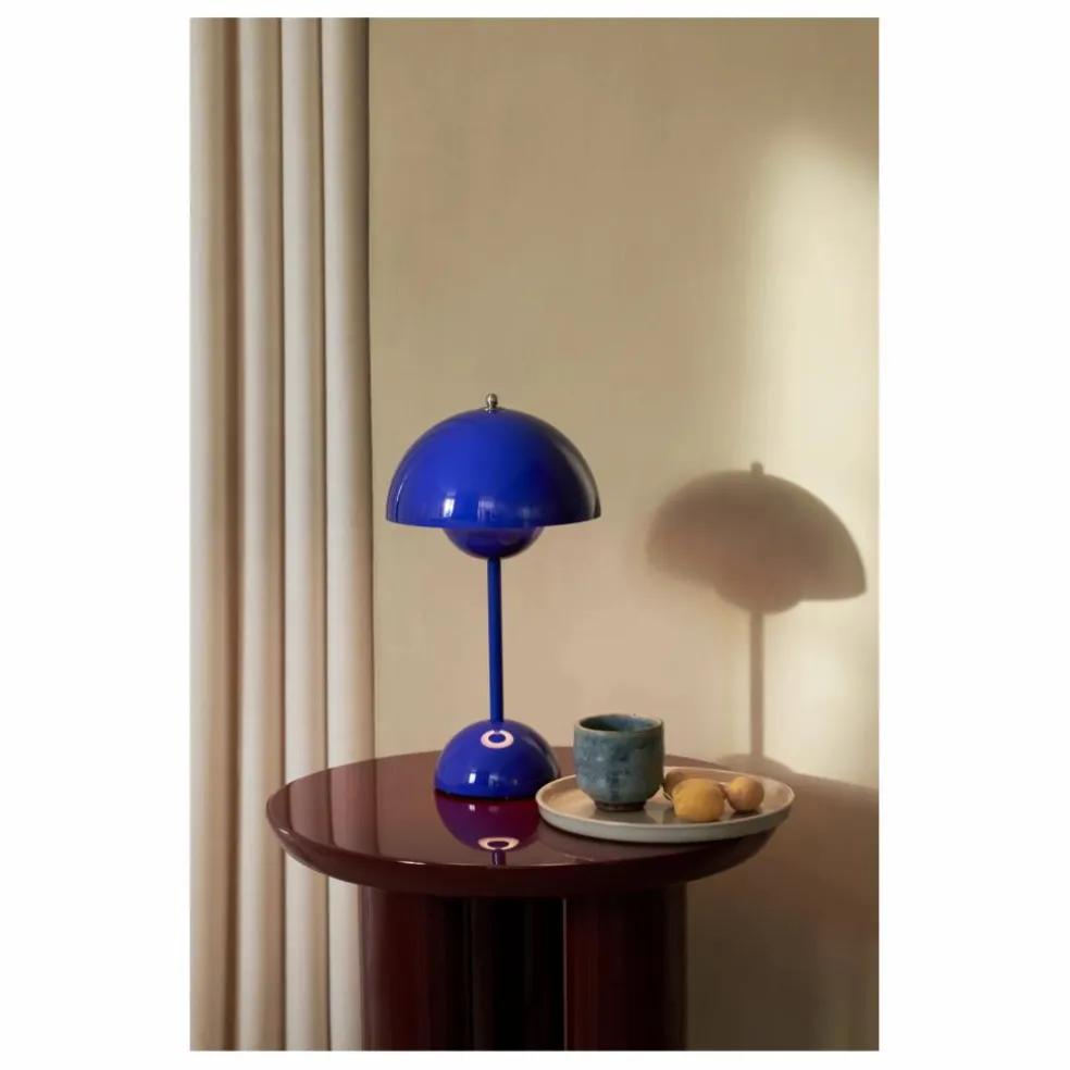 Lampe à poser portative Flowerpot VP9, Verner Panton | Bleu