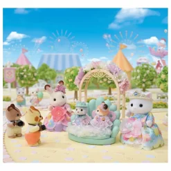Les princesses en robes à fleurs