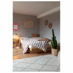 Lit Kanso en bois avec tiroirs
