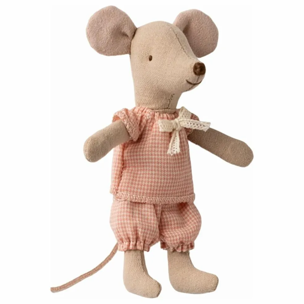 Petite sœur souris dans sa boîte d'allumettes