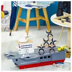 Porte-avions et ses accessoires