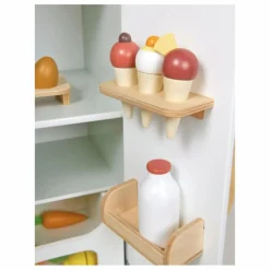 Réfrigérateur et ses accessoires en bois