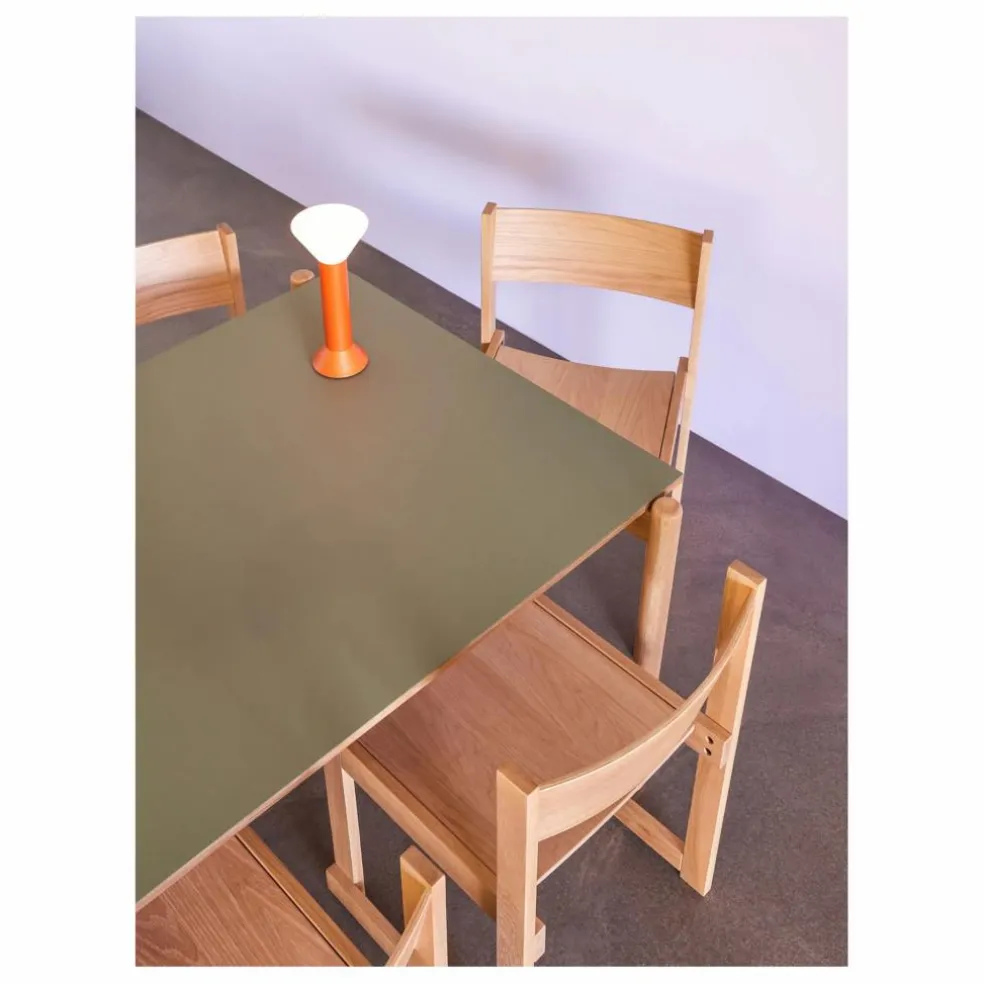 Table à manger en chêne Oblique | Olive