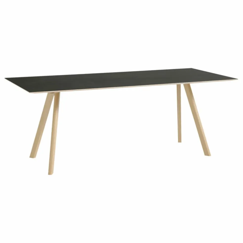 Table laquée CPH30, pietement en chêne | Noir