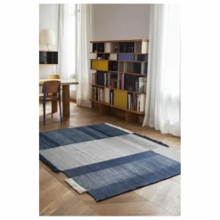Tapis Tres, Elisa Padrón | Bleu