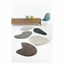 Tapis tufté Stone, Diego Fortunato | Ecru