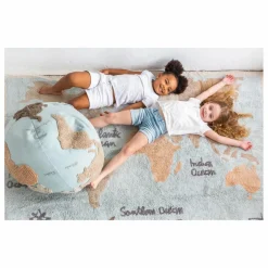 Tapis World map