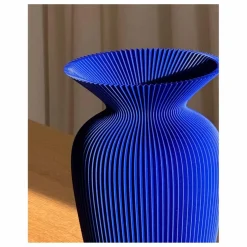 Vase Betty | Bleu Klein